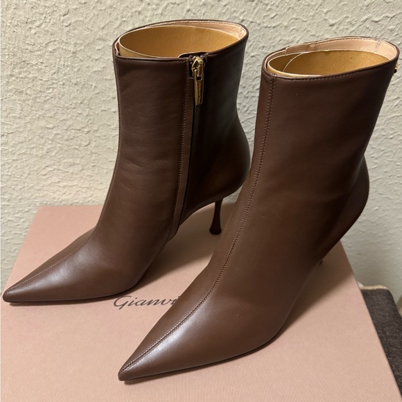 Gianvito Rossi Brown Leather Ankle Boots - Picture 2 of 16